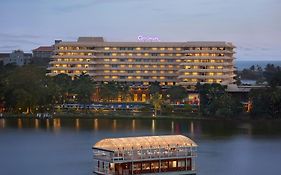Cinnamon Lakeside Colombo 5*